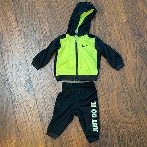 Nike jogger set